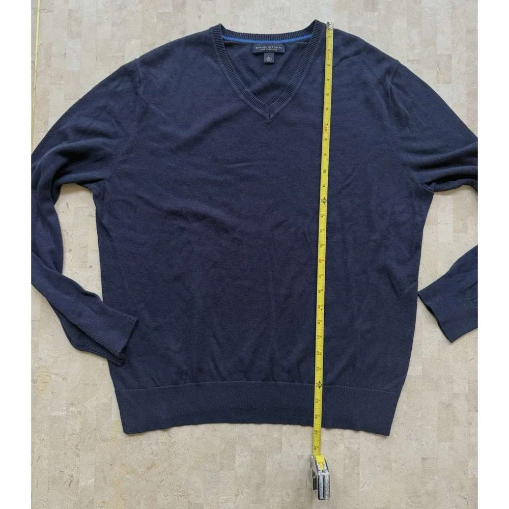 Banana Republic Sweater Mens Large Navy Blue Luxury Blend Silk Cashmere Pullover
